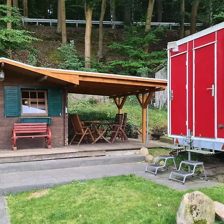 Domek alpejski Ferienholzhaus Strandbude Mit Terrasse *